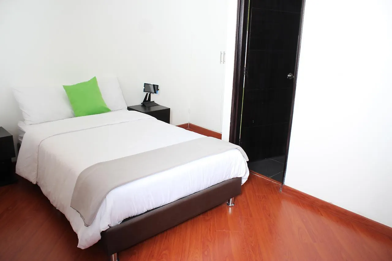 Hotel Escuela Cun Bogota 3*,